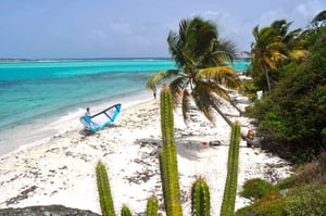 kitesurfing in Cayman Islands // Kiterr.com
