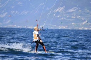 A kiteboarding camp in Lake Garda, Italy - photo by Kiteschool.it // Kiterr.com