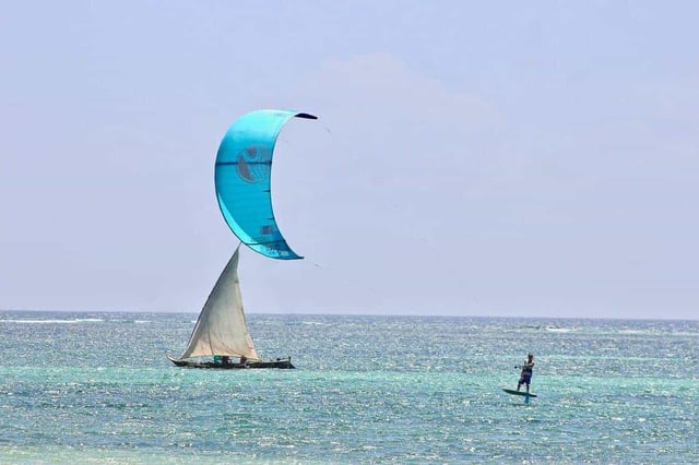 Quest Kiteboarding - Diani Beach, Kenya // Kiterr.com