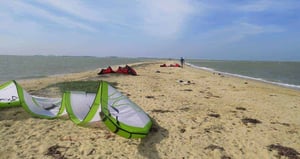 Sandy cay of Portugal Bay, kiteboarding in Kalpitiya, Sri Lanka | Kiterr.com