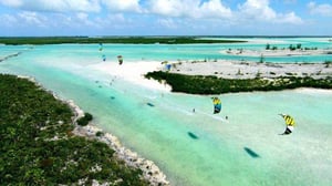 Kitesurfing holidays in Caribbean, Providenciales, Turks & Caicos Islands | Kiterr.com