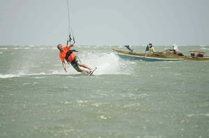 Kitesurfing in Boracay, Philippines // Kiterr.com