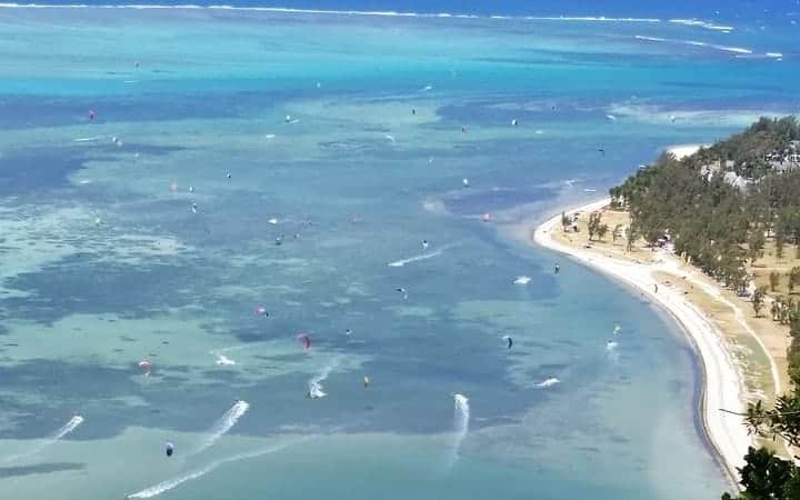Mauritius-Surf-Holidays-kitesurfing-school-lessons-Kiterr-7