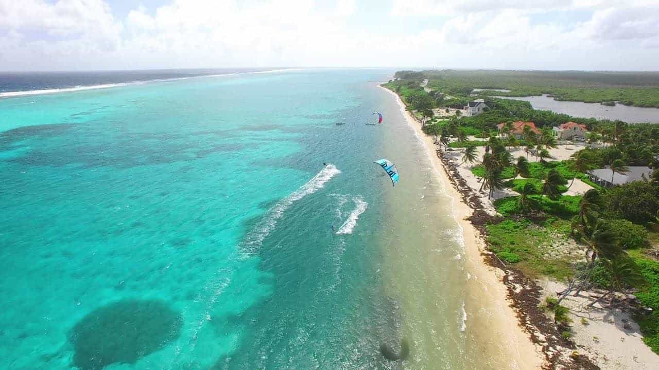 The 'Sweet Spot', Grand Cayman, Cayman Islands // Kiterr.com