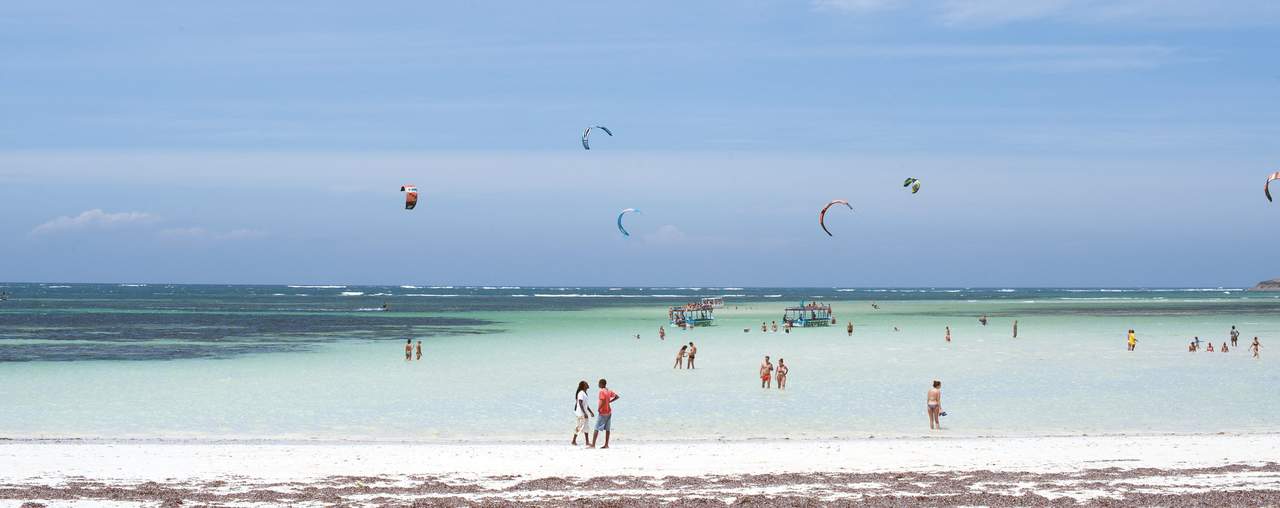 Garoda Beach (Kite Beach), Watamu, Kenya // Kiterr.com