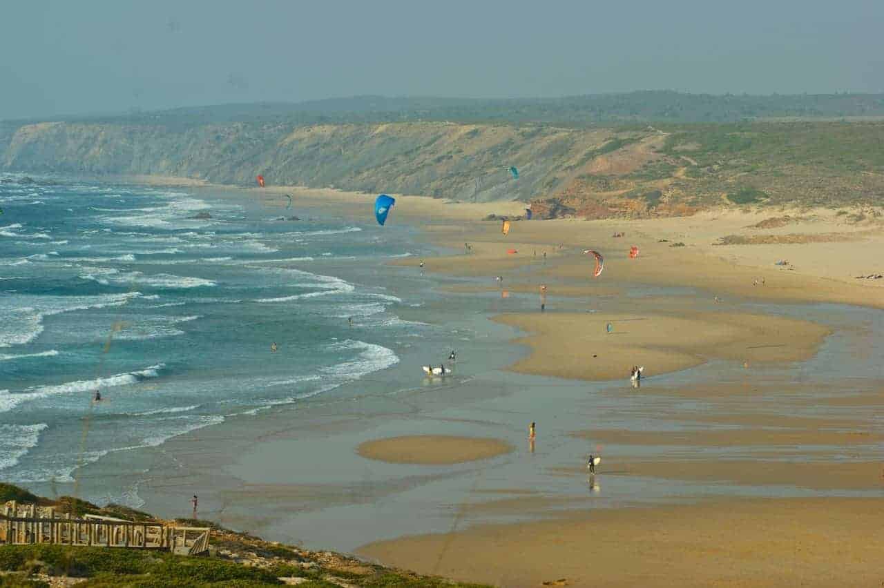 Praia da Bordeira, Carrapateira - Kitesurfing in Algarve, Portugal // Kiterr.com